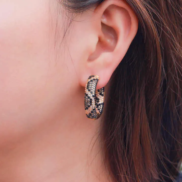 أقراط أذن فاخرة بتصميم دائري كبير على شكل ثعبان ونمرLuxury Big Circle Snake Tiger Earrings