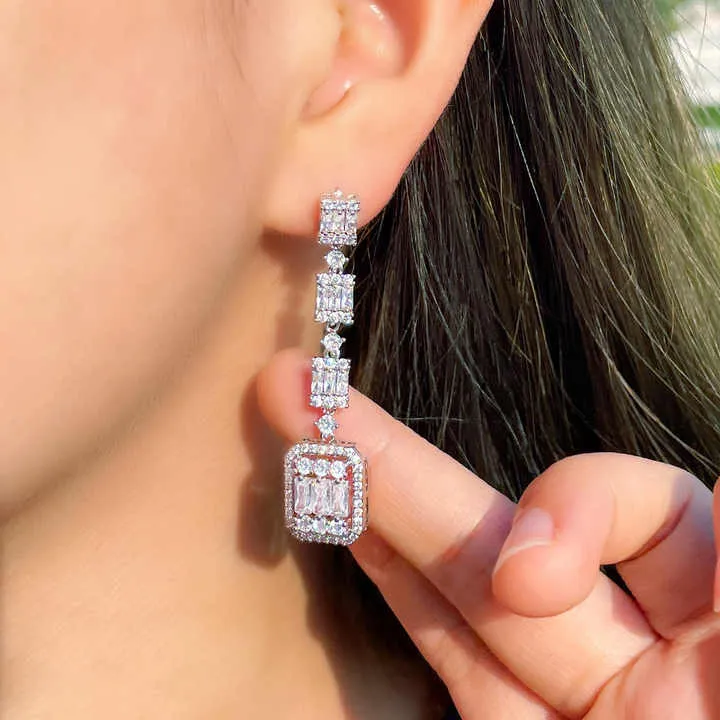 أقراط طويلة متدلية من الزركونيا Medium Long Zirconia Earrings