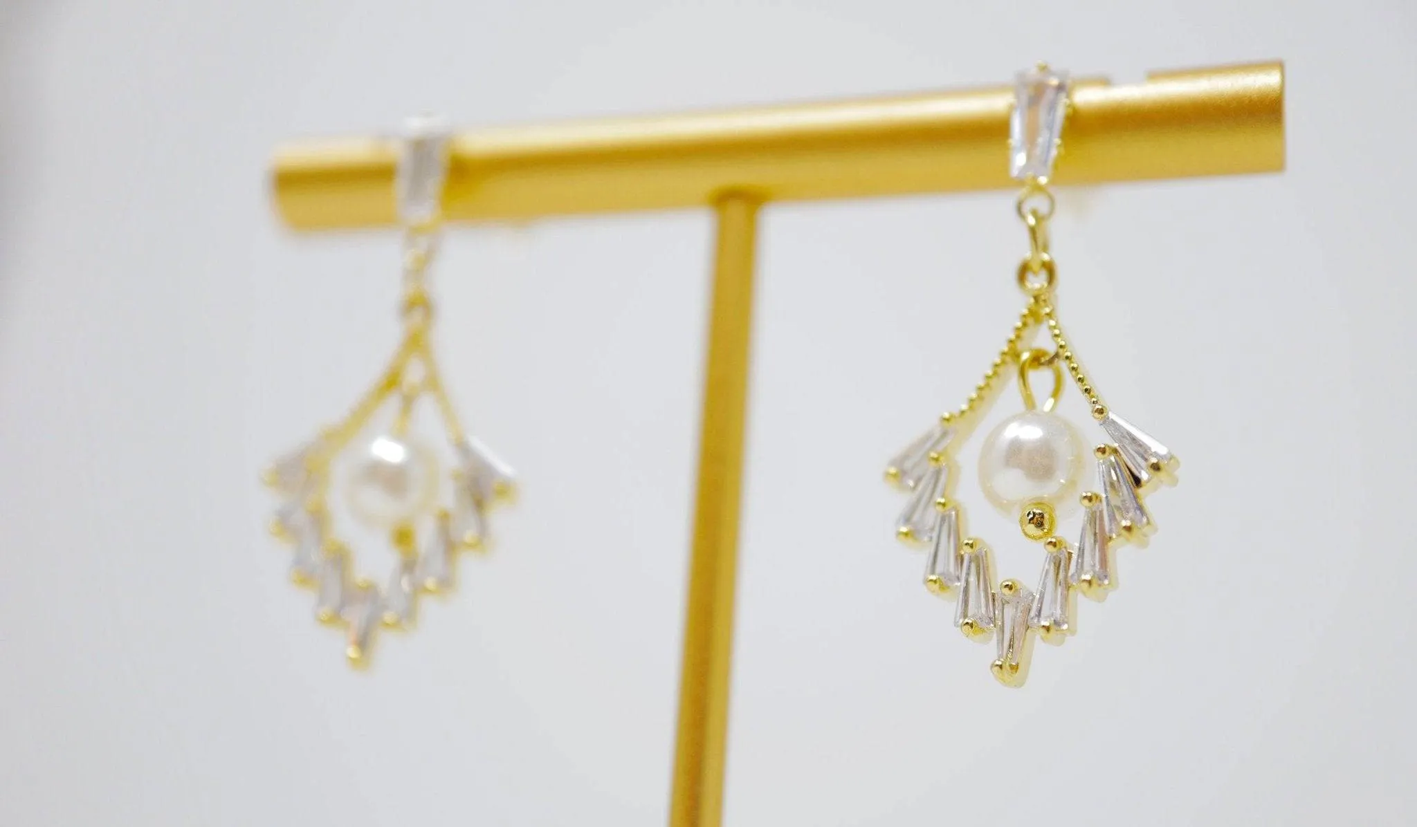 14K Real Gold Cubic Zirconia, Crystal, Diamond Bridal Earrings, Statement Earrings, Drop Earrings, Bridal Jewelry, Minimalistic Earrings.