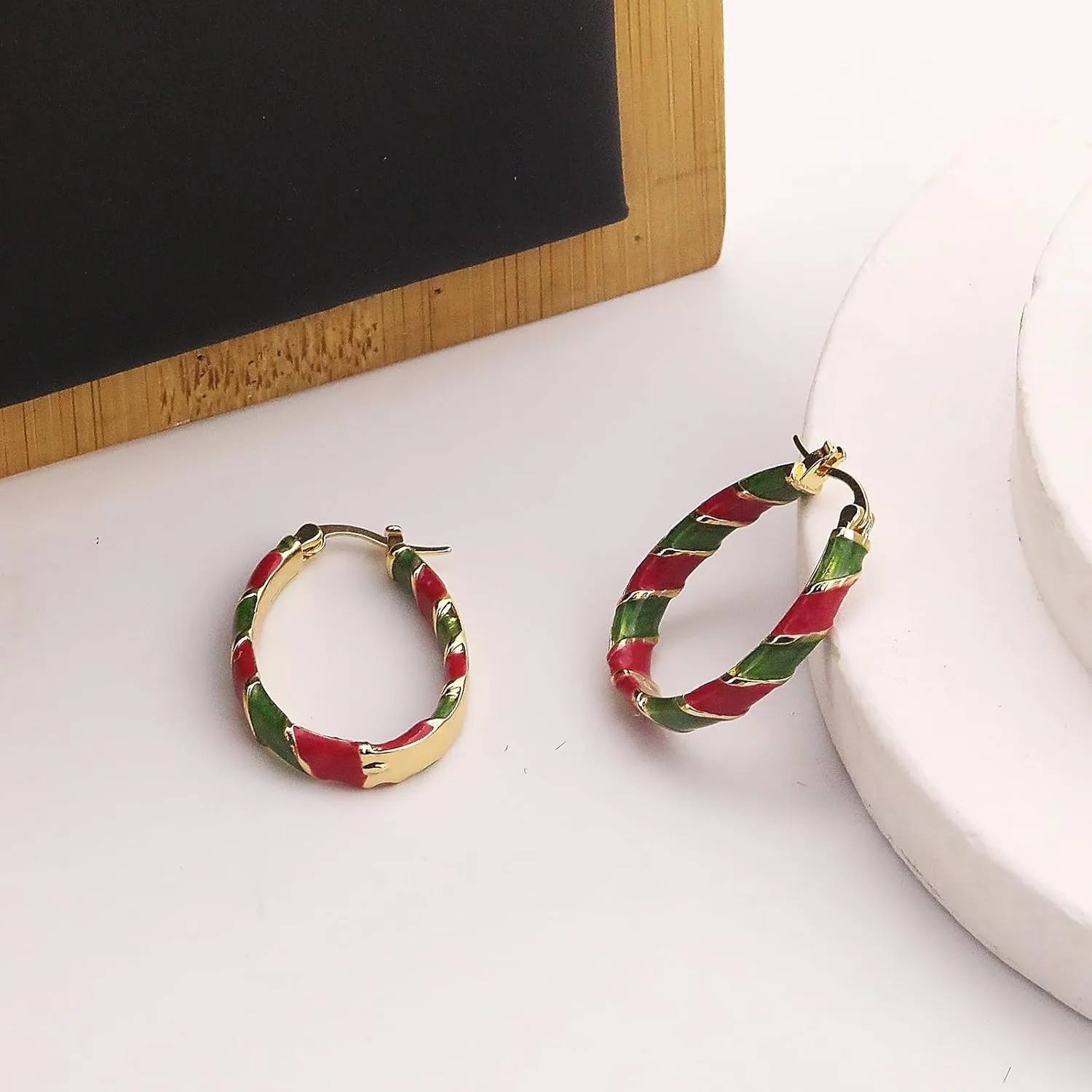 Christmas Hoop Earrings for Women Dainty Enamel Hoop Stud Earring Gold Silver Twist Hoop Christmas Earring Chunky Hoop Earrings Xmas Fashion Jewelry