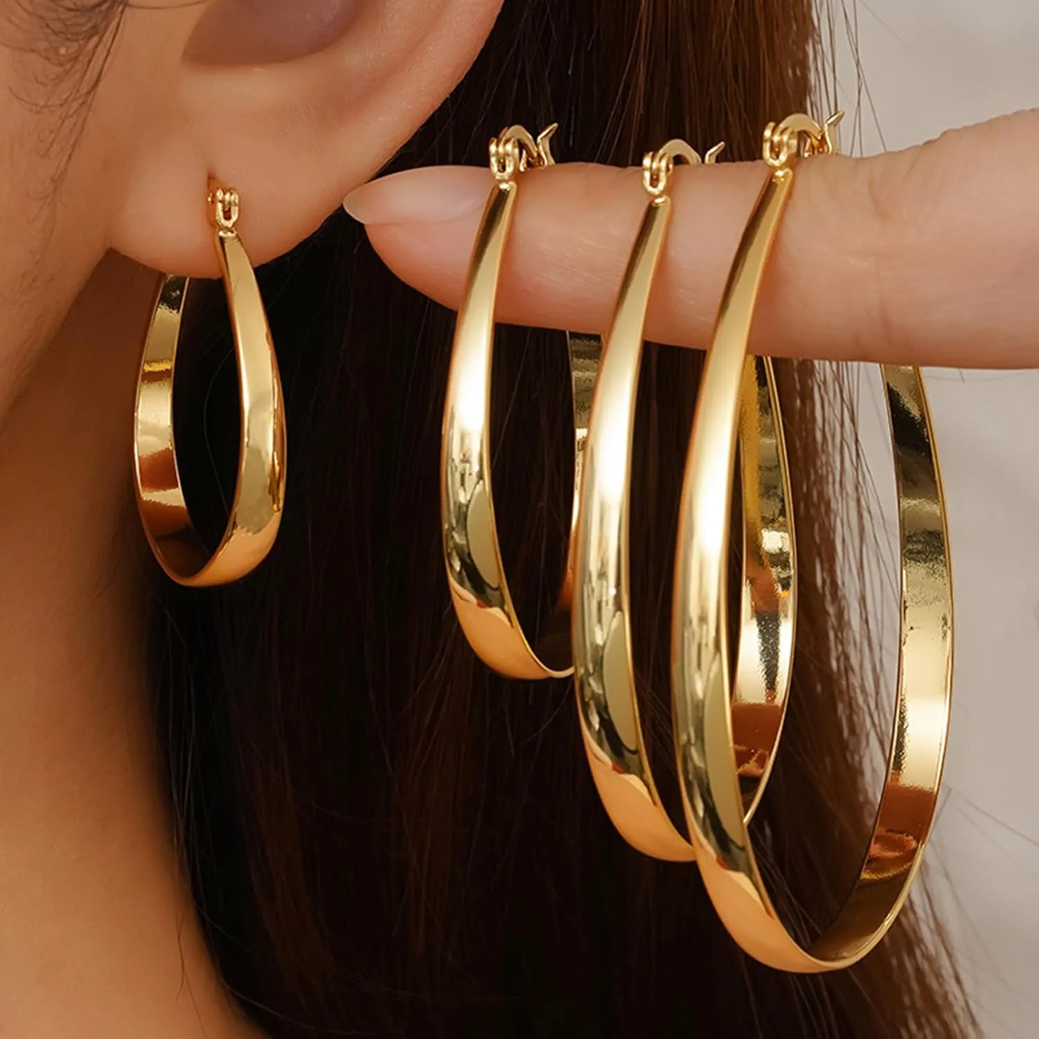 Chunky Hoop Earrings Oval Large Lightweight Big Hoop Earring 18K Gold Plated Minimalist Jewelry for Women 25/35/39/47mm