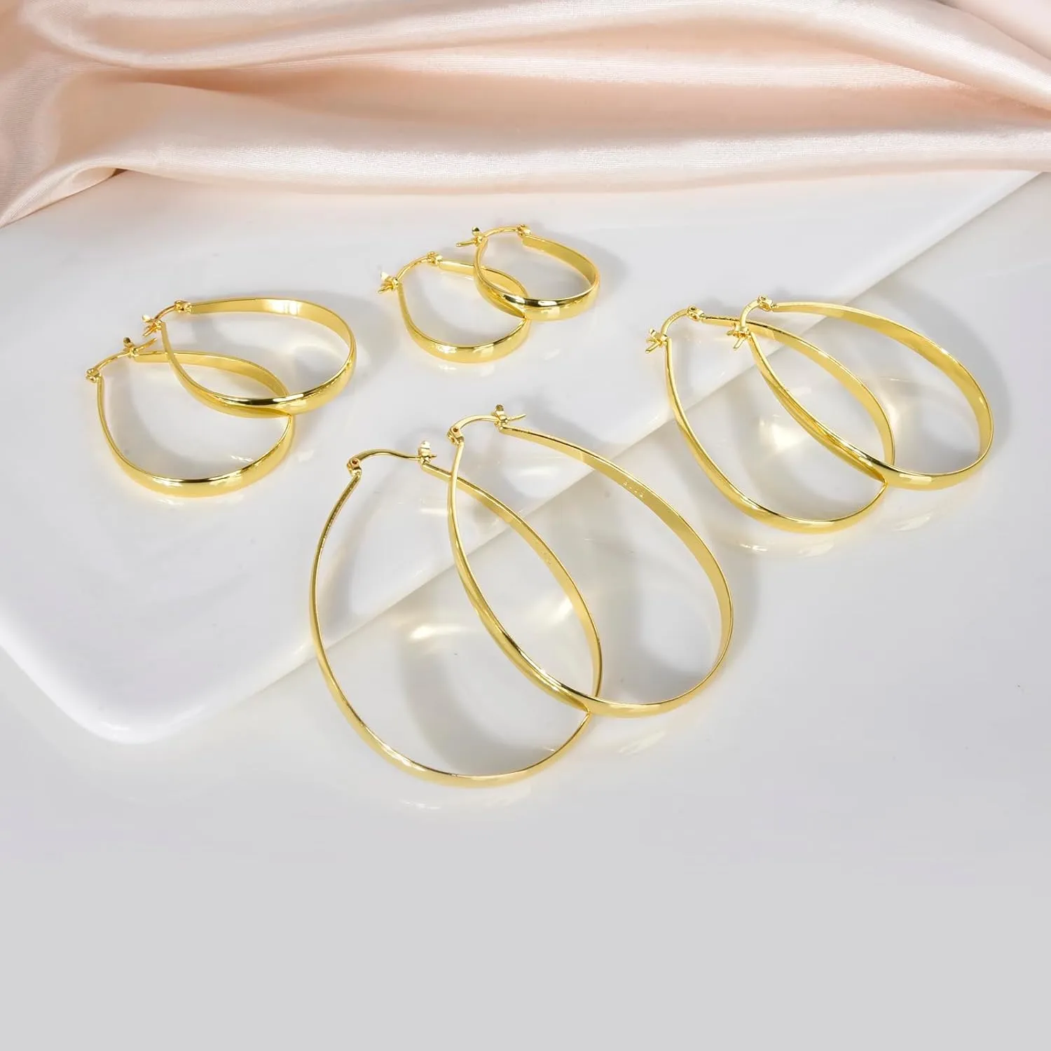 Chunky Hoop Earrings Oval Large Lightweight Big Hoop Earring 18K Gold Plated Minimalist Jewelry for Women 25/35/39/47mm