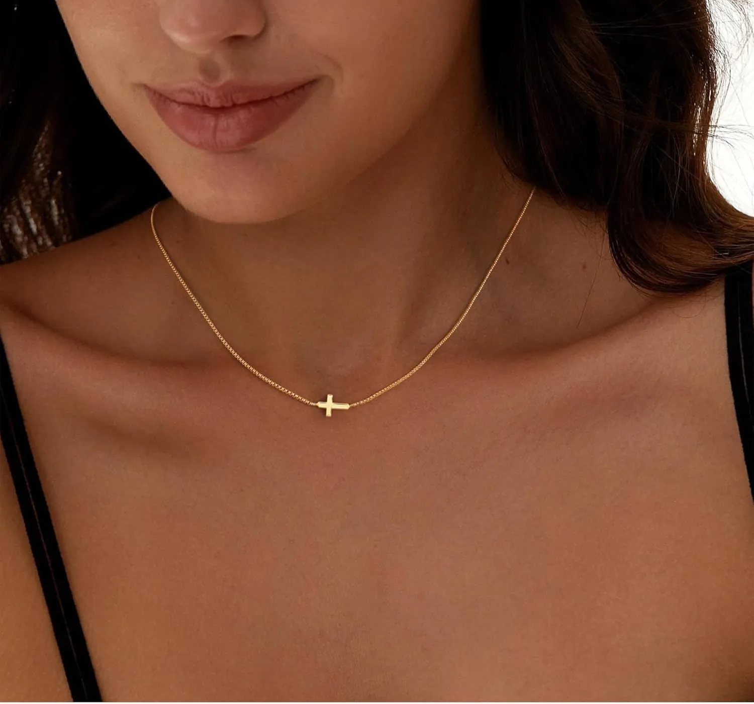 Cross Necklace for Women,14k Dainty Gold Plated Cross Necklaces Simple Cross Pendant Necklaces for Women Trendy Small Gold Cross Charm Necklace Cute Choker Necklace for Women Gold Jewelry Gifts