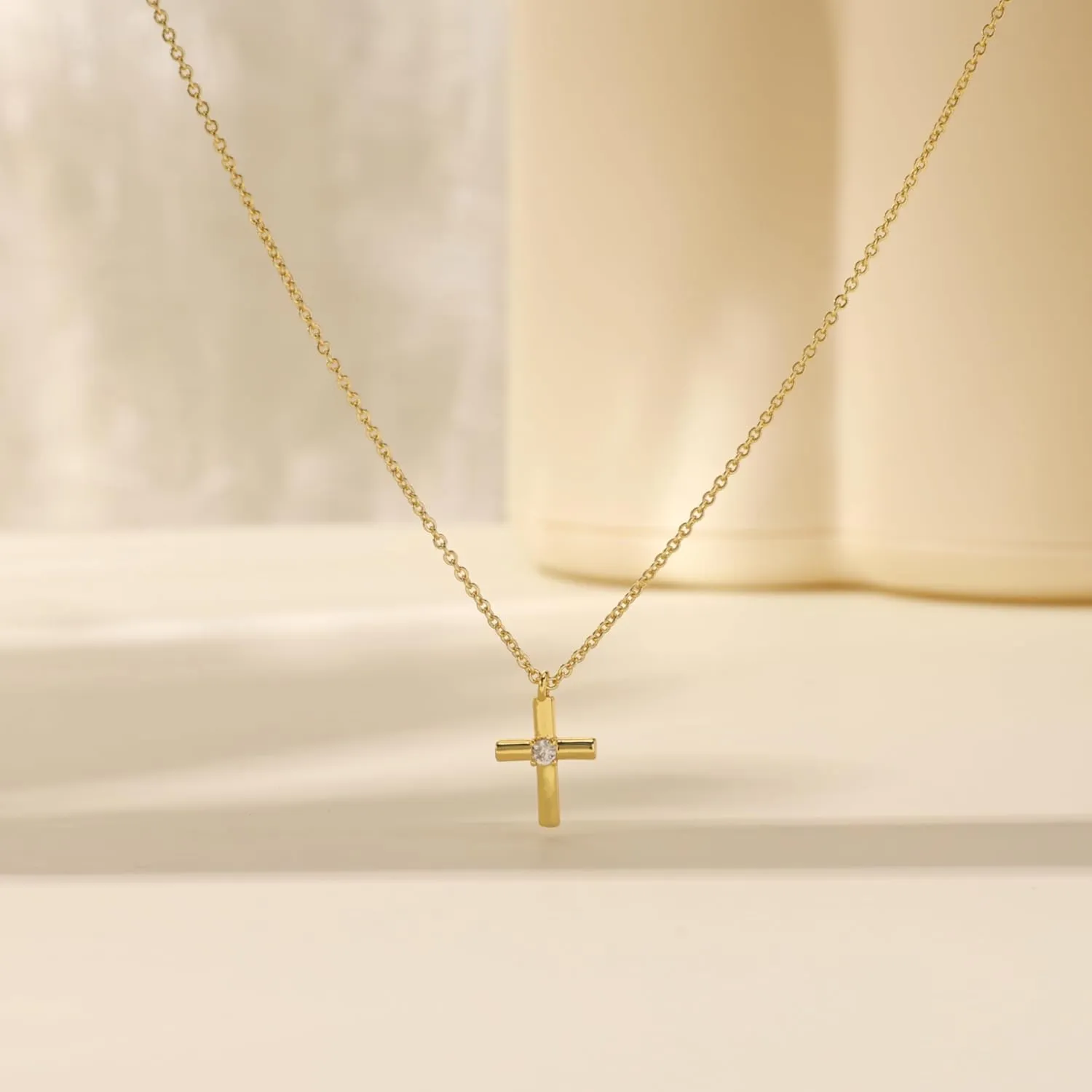 Cross Necklace for Women,Double Cross Necklace 14K Gold Plated Cross Pendant Necklace Dainty Gold Cross Necklaces for Women Trendy Small Cross Charm Necklace Simple Cute Choker Necklaces Gold Jewery