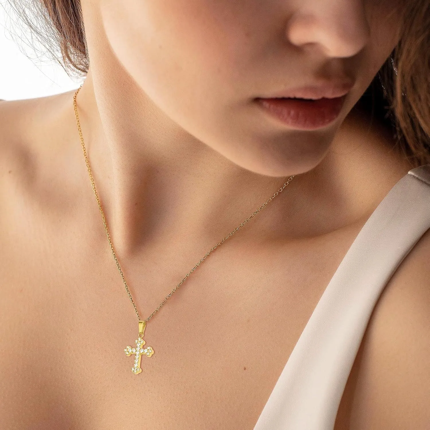 Dainty Gold Cross Necklaces for Women, Faith Cross Pendant for Women, Ladies Crystal Cubic Zirconia Cross Necklaces, Stainless Steel Cross Necklace for Women Gift