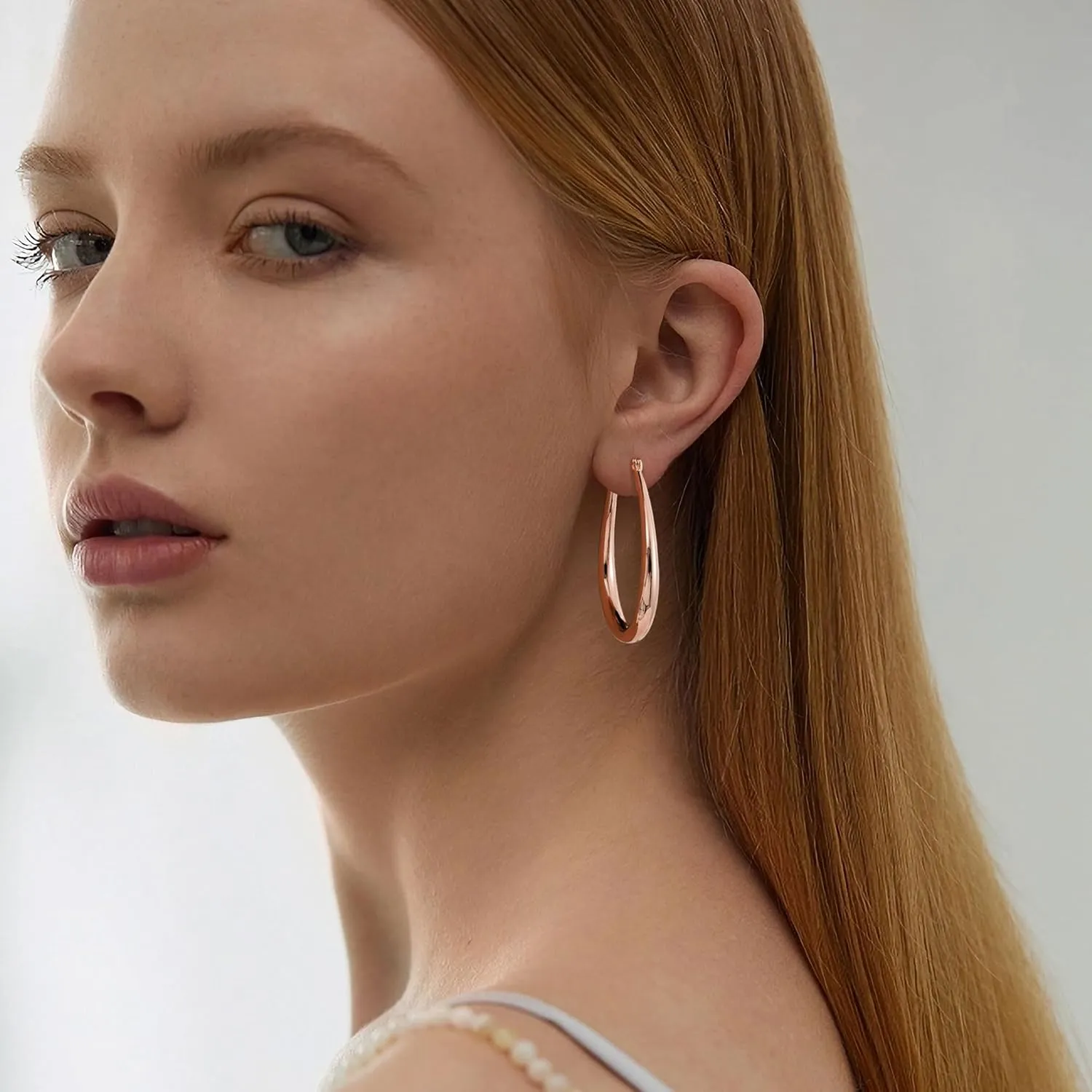 Gacimy Gold Chunky Hoop Earrings for Women, 14K Gold Plated Oval Hoop Earrings with 925 Sterling Silver Post