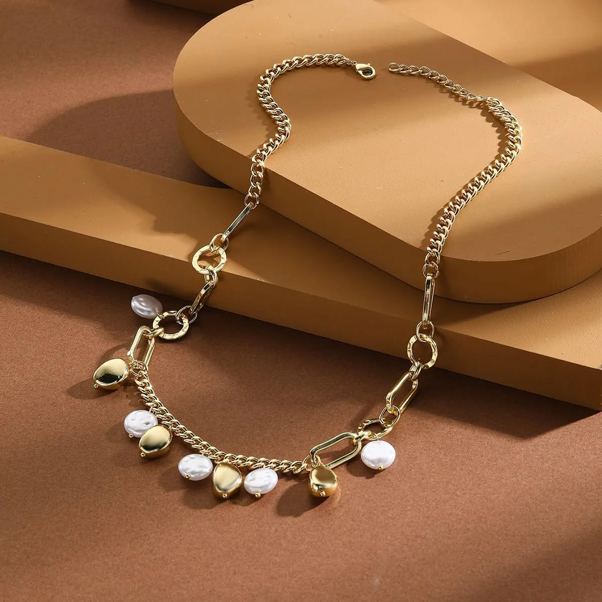 Gold Charm Necklaces for Women Pearl Choker Necklace Pendant Necklace Boho Charm Necklaces Beach Necklace Jewelry for Women Summer Jewelry Waterproof
