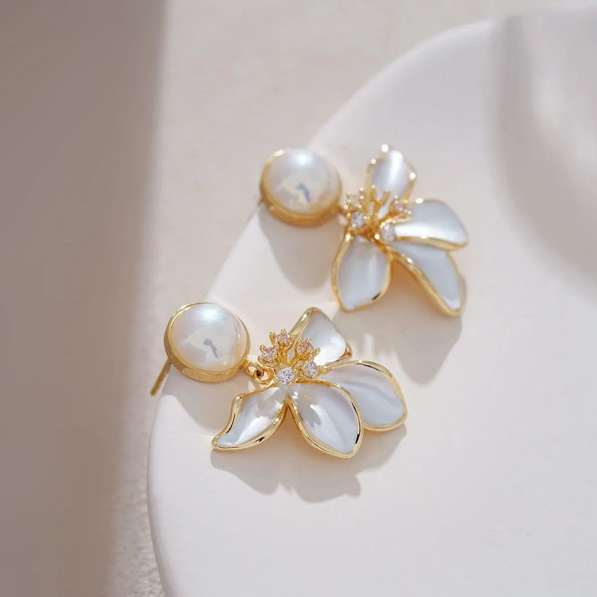 Gold Flower Earrings for Women Camellia Pearl Stud Earrings Dainty Flower Earrings Boho Floral Stud Earrings for Women