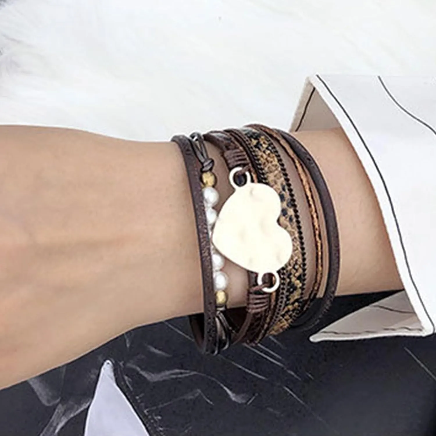 Long tiantian Boho Leather Wrap Bracelets for Women Heart Leather Bracelet Western Dress Accessories Stackable Cuff Bangles Bracelets for Women Trendy 2025
