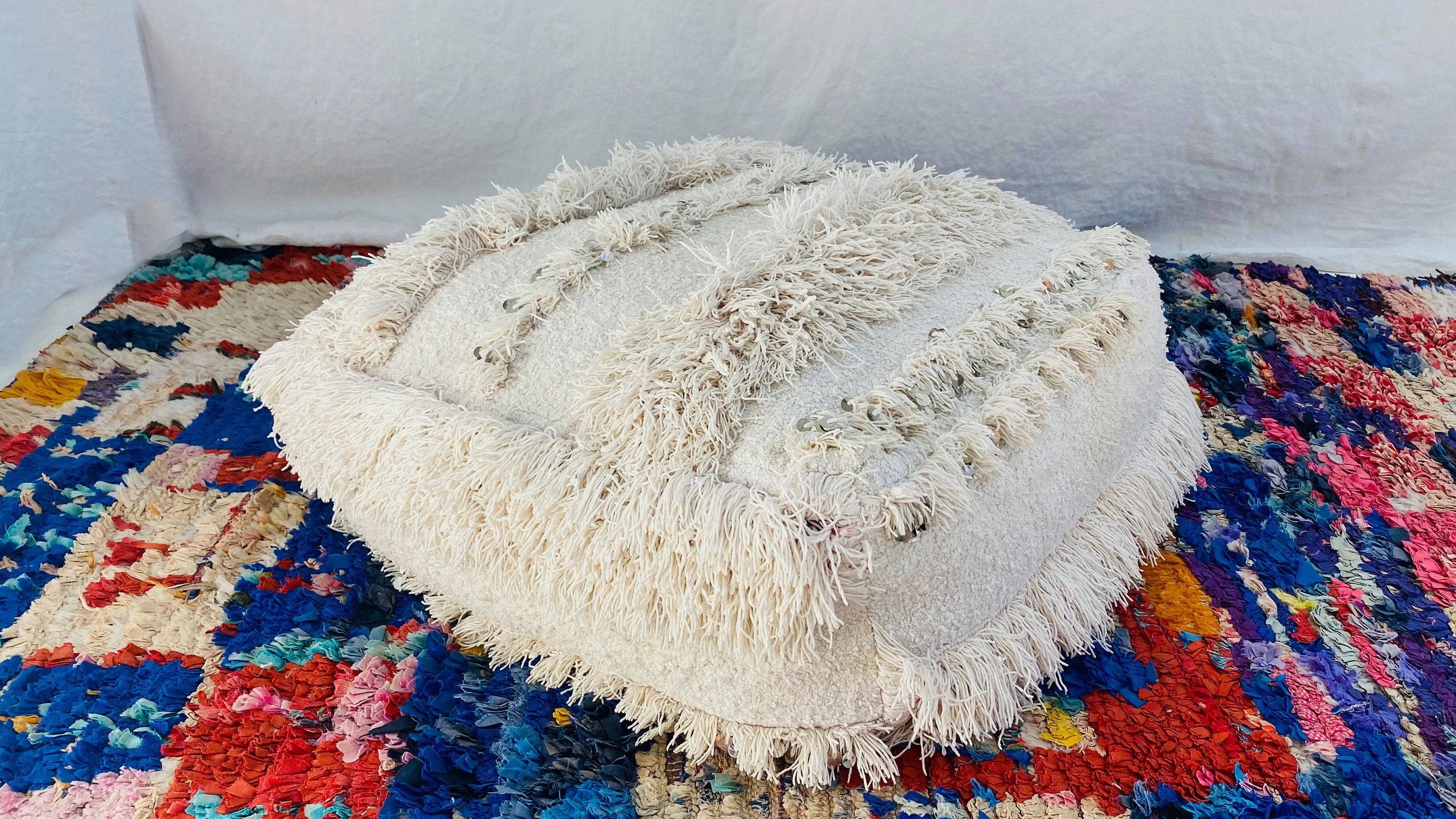 Moroccan Pouf/Floor Pillow. Handira Wedding Blanket. Cotton. Spectacular! 0103