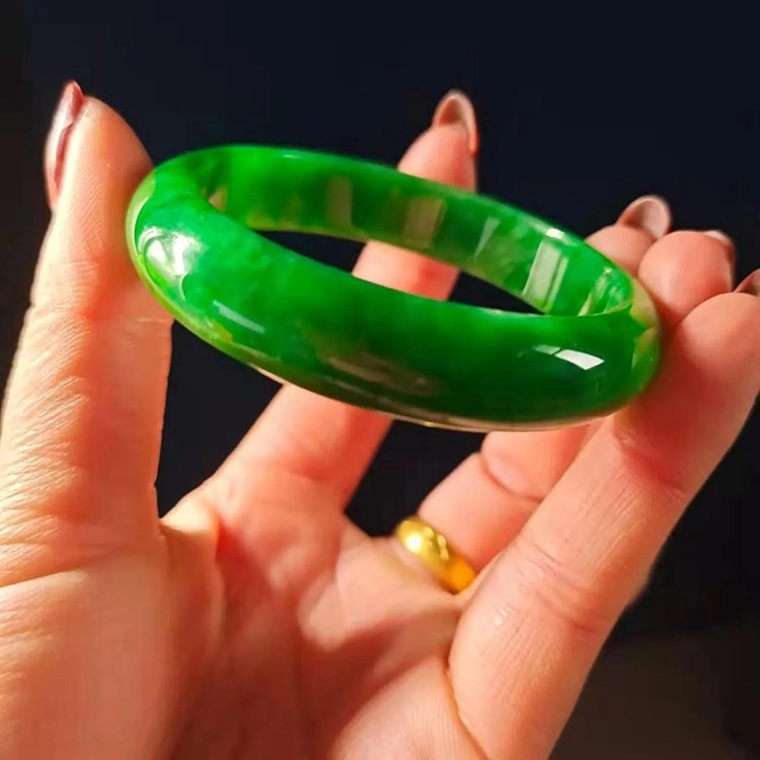 Natural Ladies Jade Bracelet, Emerald Green Bracelet, Master Work, National Inspection Certificate, Grade A Variety
