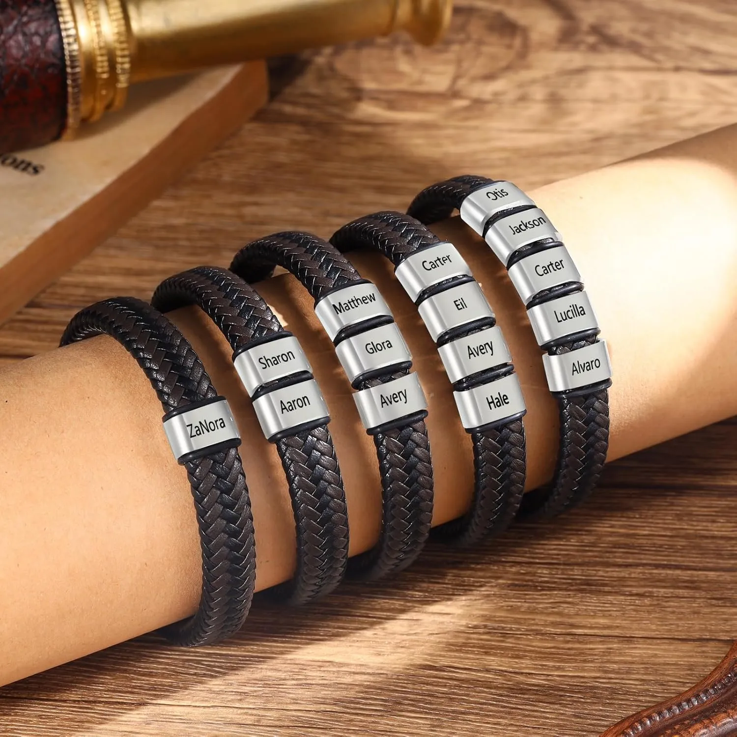 Personalized Men's Bracelets with Names Custom Leather Bracelets for Men Family Gifts for Men Father's Day Christmas Day Anniversary