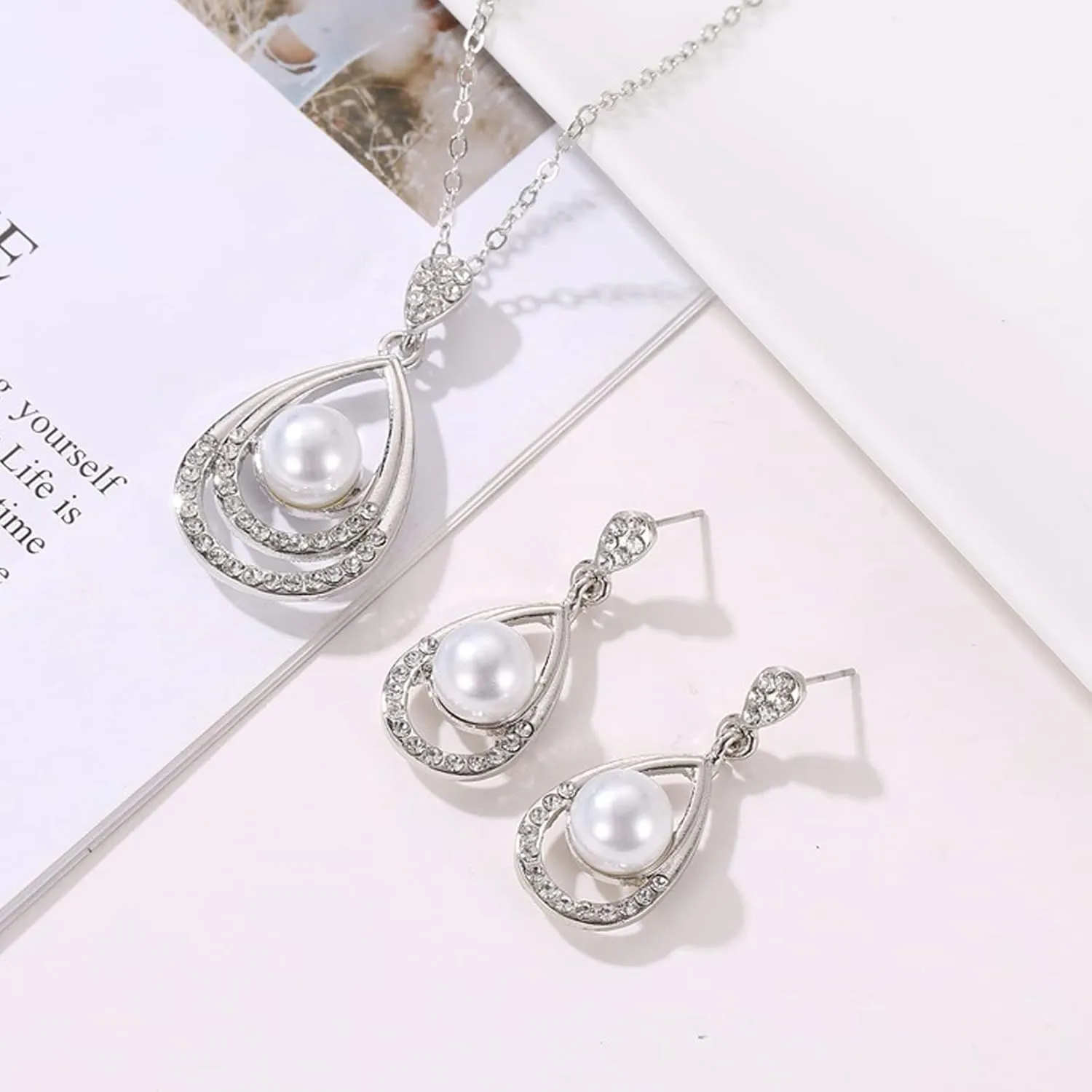Trendy Necklaces for Women Y Lariat Necklace Pearl Choker Necklace Boho Seed Bead Necklace Birthday Christmas Jewelry Gifts